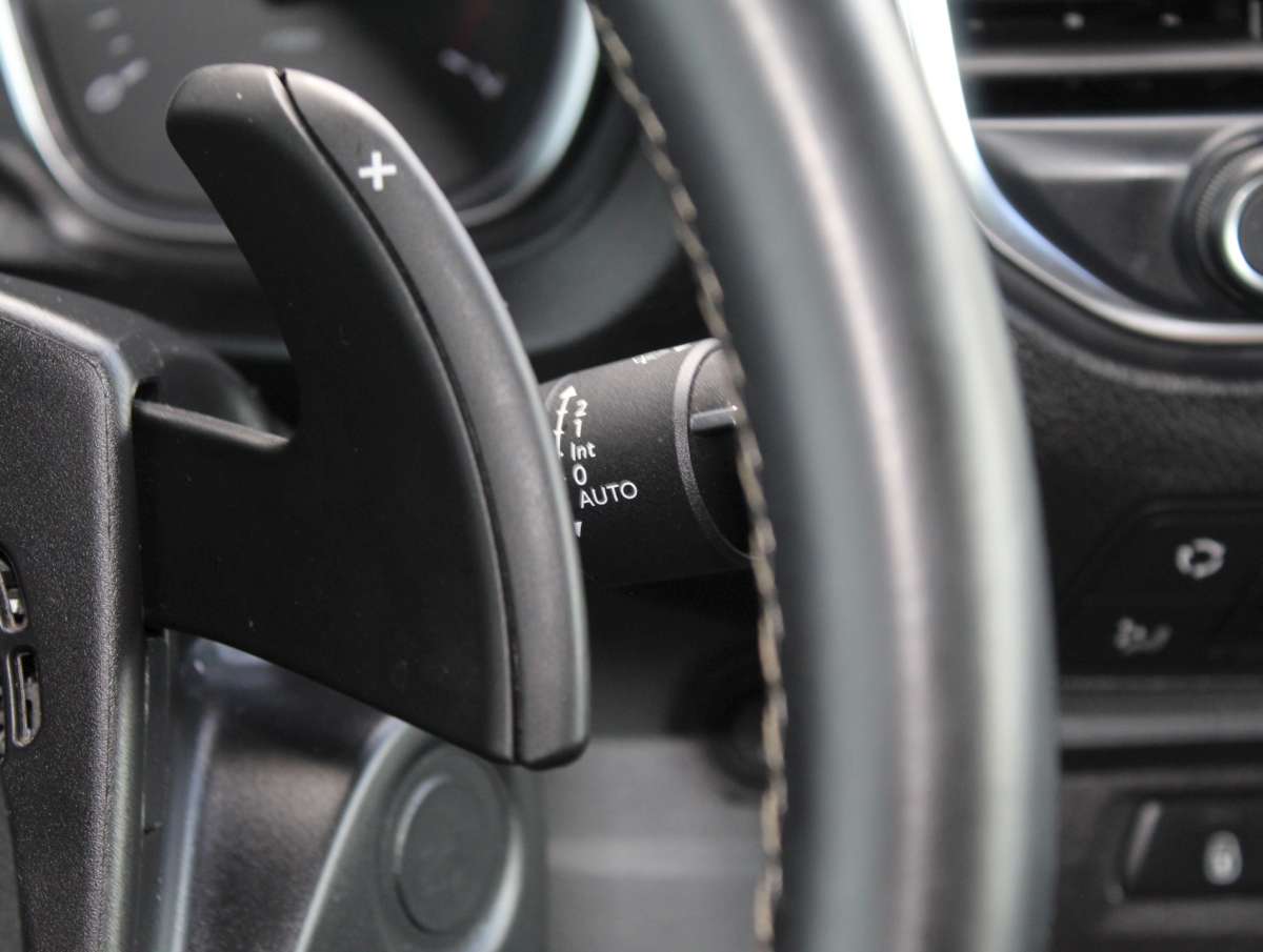 Opel Vivaro 2.0 CDTI L3H1 Dubbele Cabine Aut. 2 Schuifdeuren Zonnepaneel/Omvormer Airco/Nav/Cam