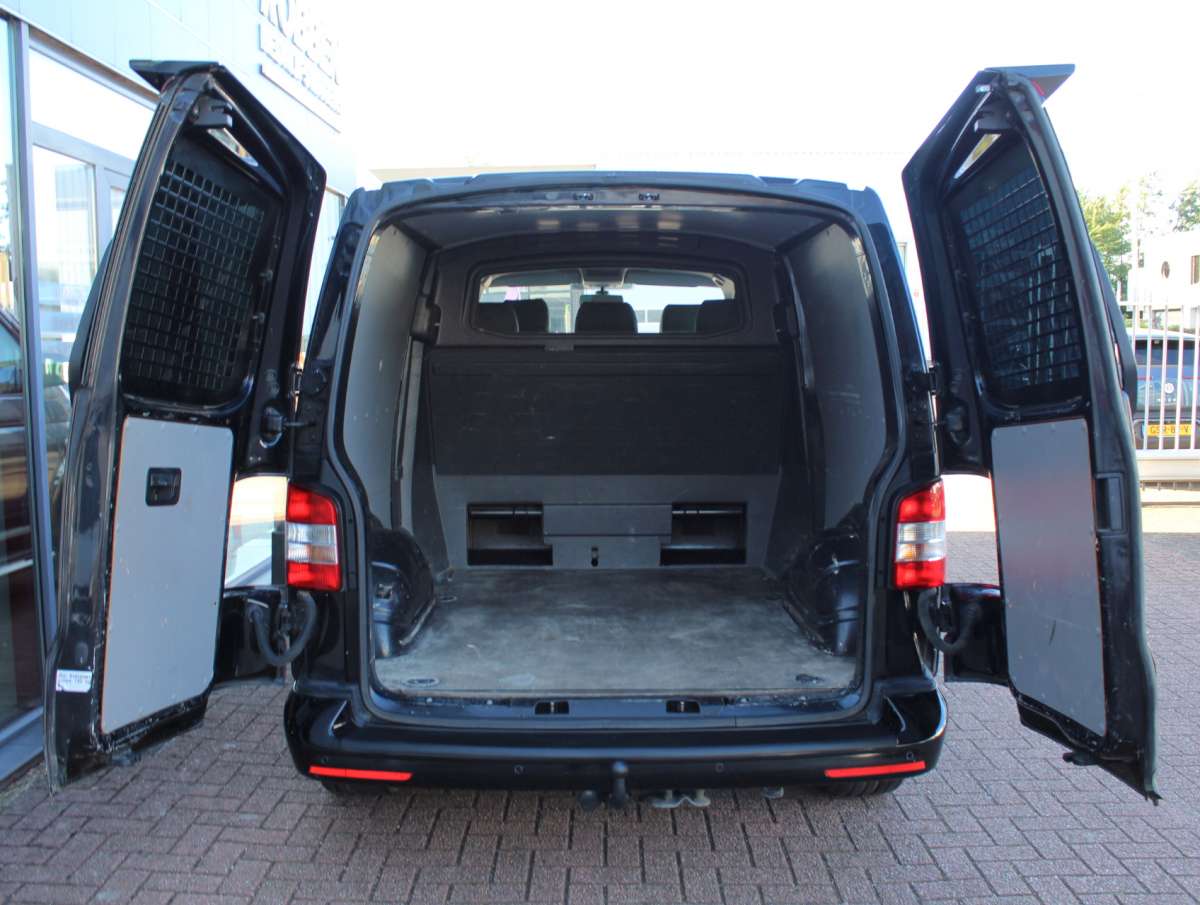 Volkswagen Transporter T5 2.0 TDI Aut. Dubbele Cabine L2 Trekhaak Nav/Airco/Cruise