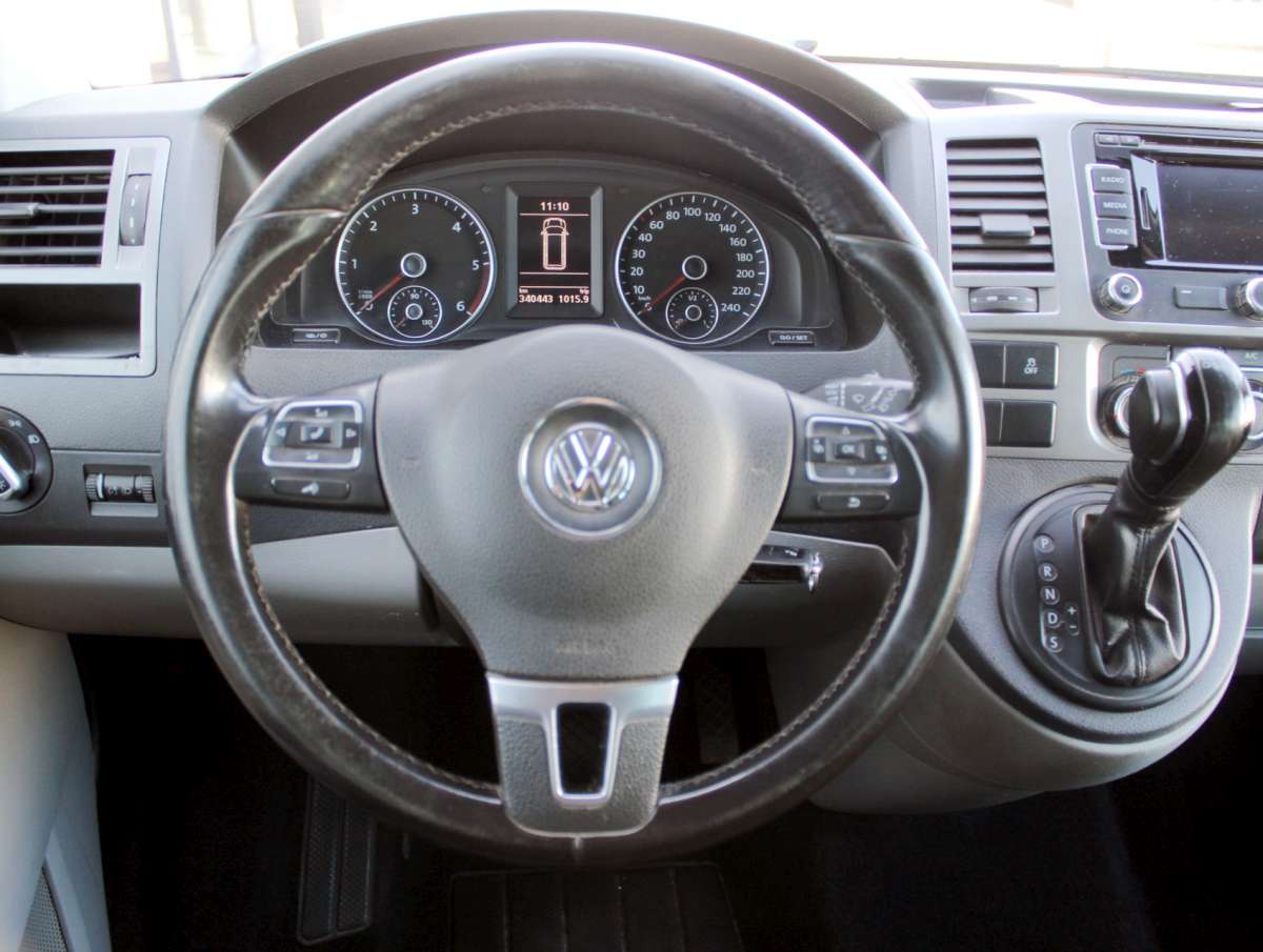 Volkswagen Transporter T5 2.0 TDI Aut. Dubbele Cabine L2 Trekhaak Nav/Airco/Cruise
