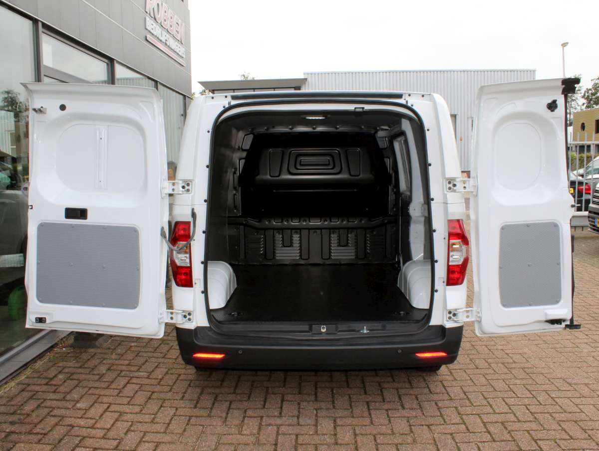 Maxus eDeliver 3 SWB 50 kWh L1H1 Elektrisch Airco/Cruise/Cam Nieuw