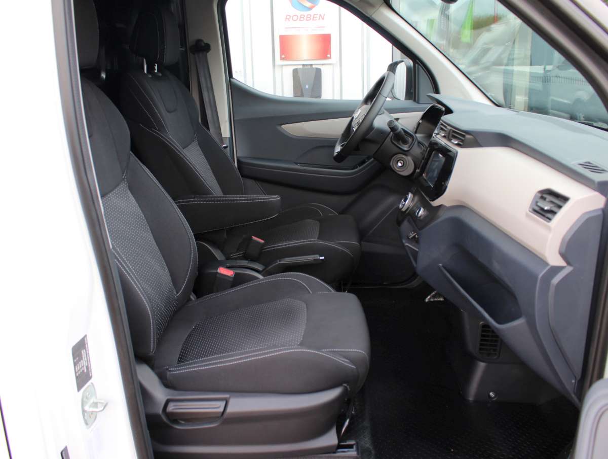 Maxus eDeliver 3 LWB 50 kWh L2H1 Elektrisch Airco/Cruise/Cam Nieuw