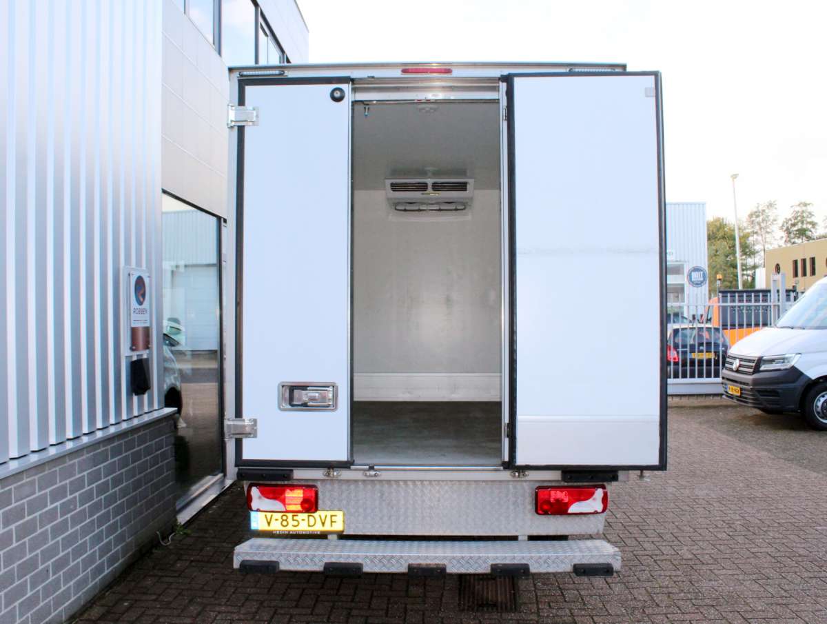 Mercedes-Benz Sprinter 315 1.9 CDI RWD Koelwagen Bakwagen met zijdeur/3 achterdeuren