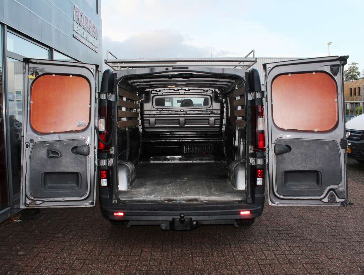 Renault Trafic 1.6 dCi T29 L2H1 Imperiaal/Trekhaak/Airco