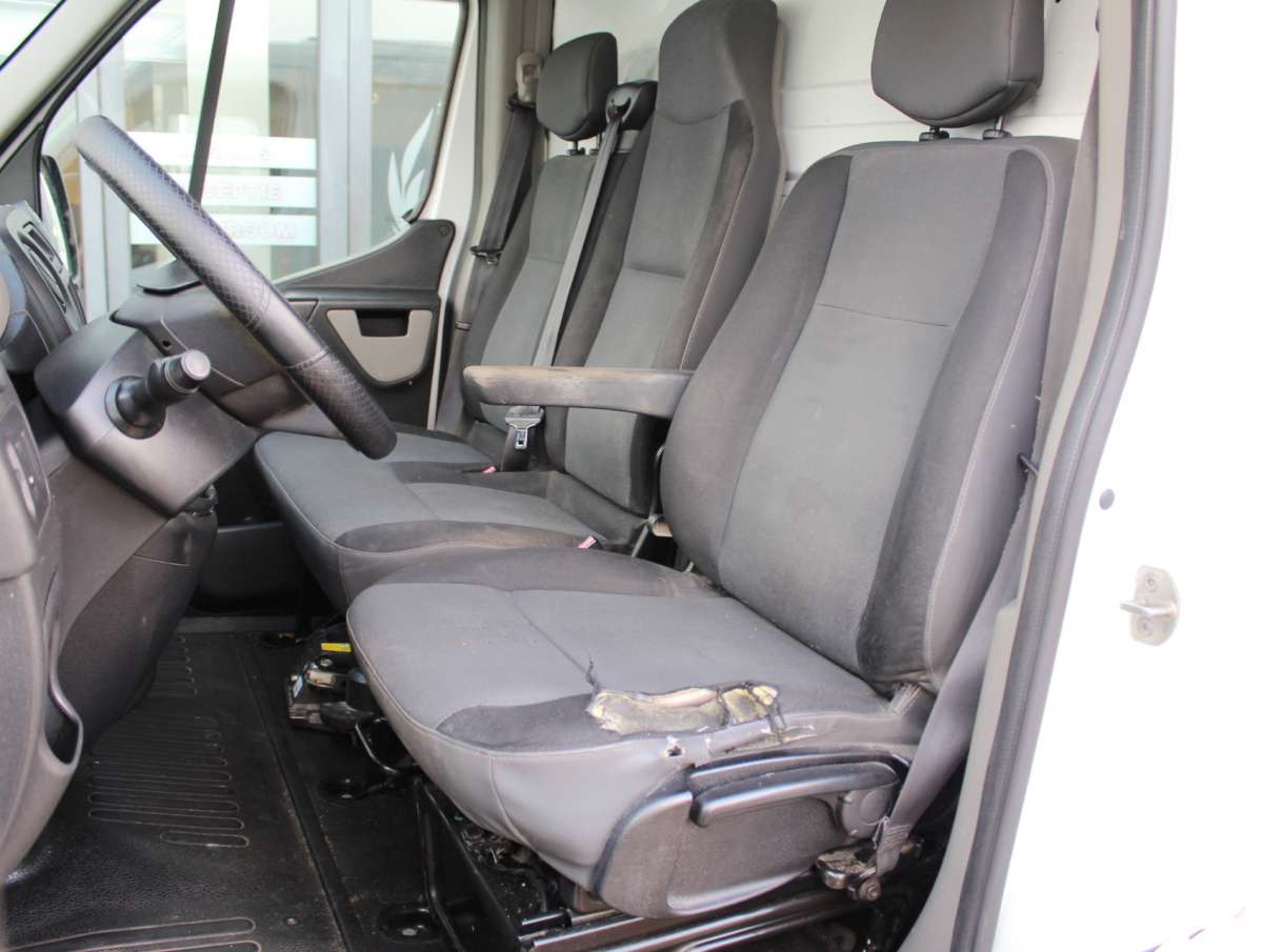 Renault Master T33 2.3 dCi L1H1 Eco Bijrijdersbank/Trekhaak