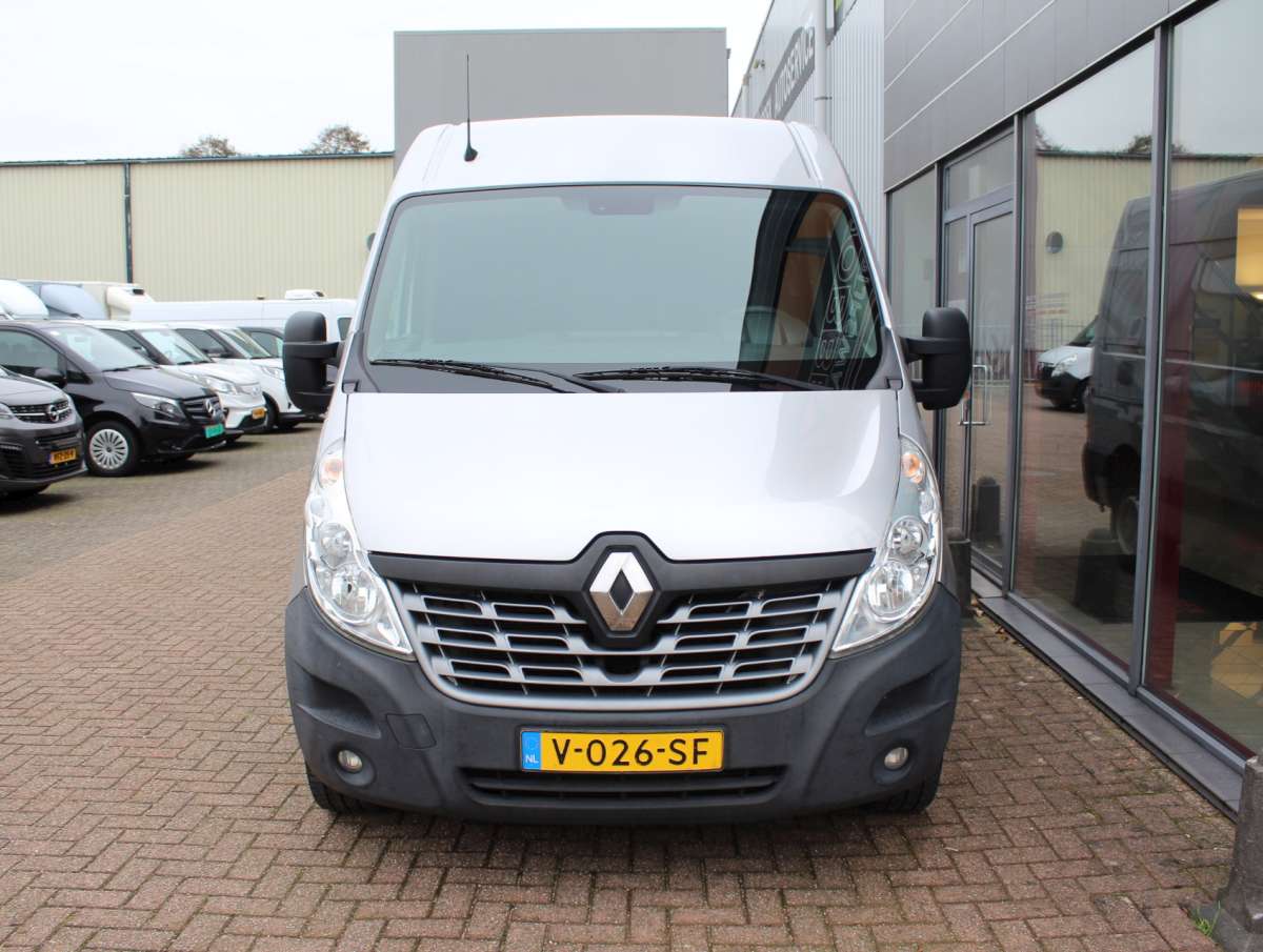 Renault Master T35 2.3 dCi L2H2 Airco/Cruise/Nav/PDC