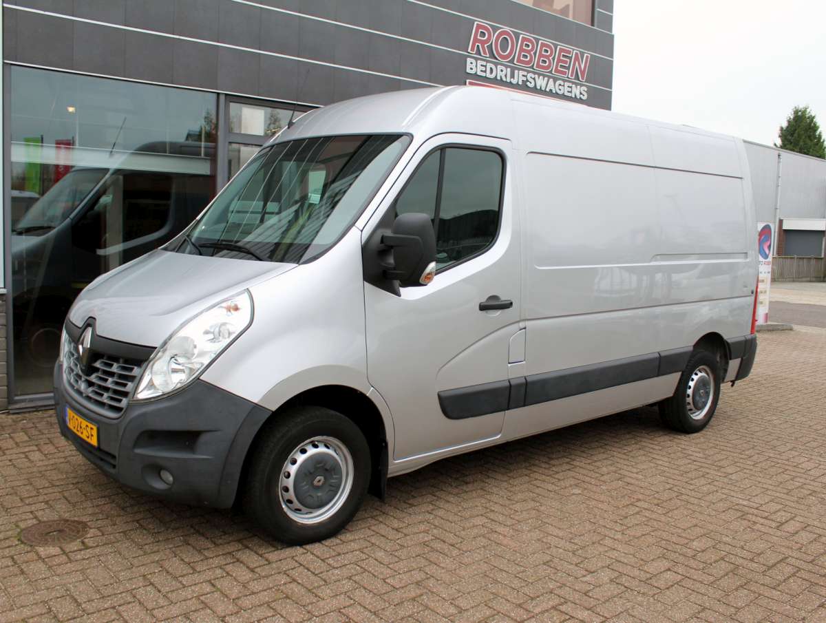 Renault Master T35 2.3 dCi L2H2 Airco/Cruise/Nav/PDC
