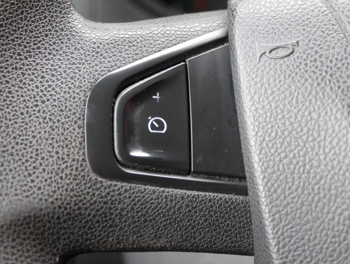 Renault Master T35 2.3 dCi L2H2 Airco/Cruise/Nav/PDC