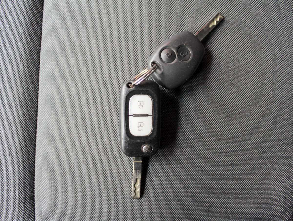 Renault Master T35 2.3 dCi L2H2 Airco/Cruise/Nav/PDC