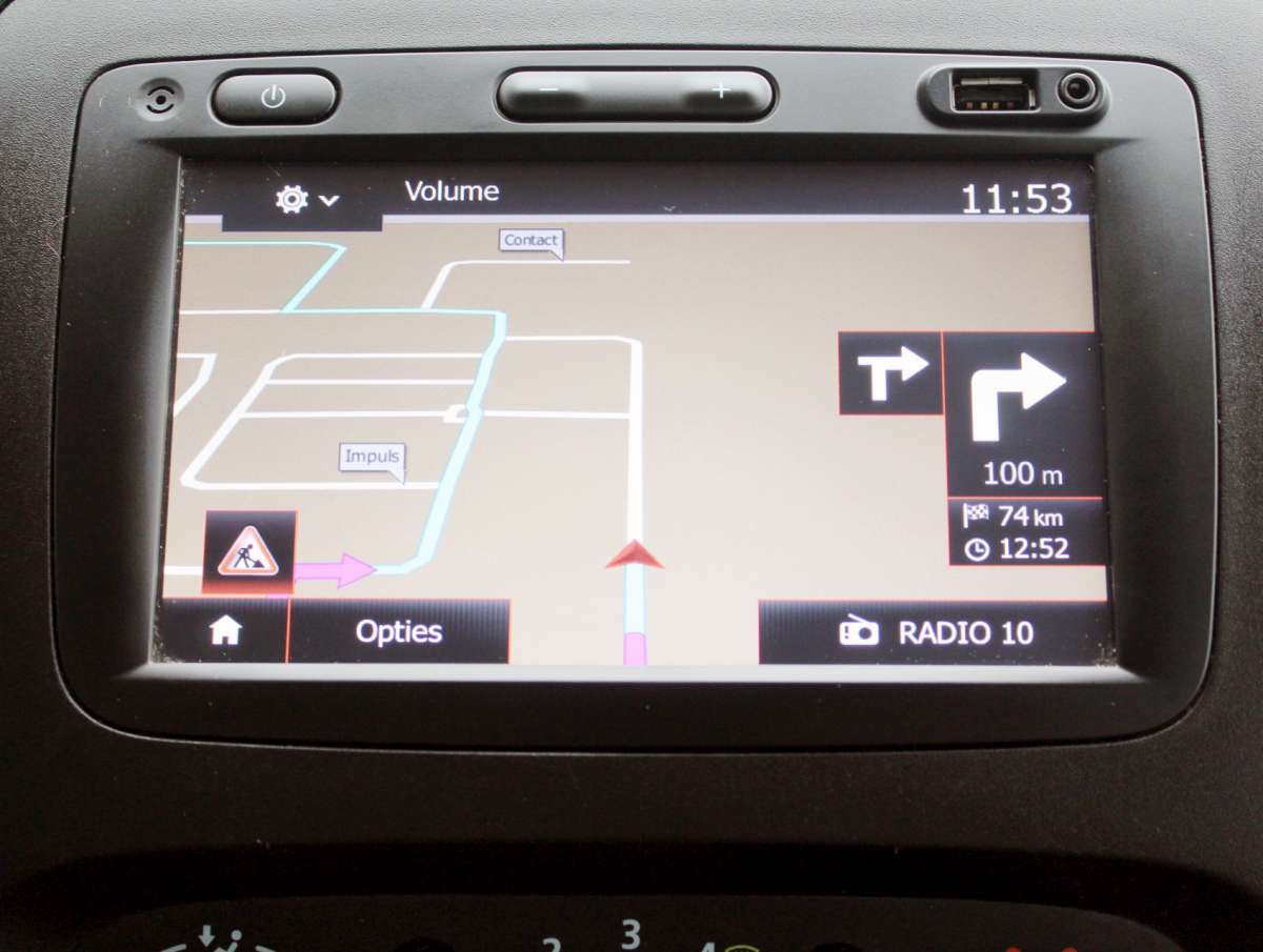 Renault Master T35 2.3 dCi L2H2 Airco/Cruise/Nav/PDC