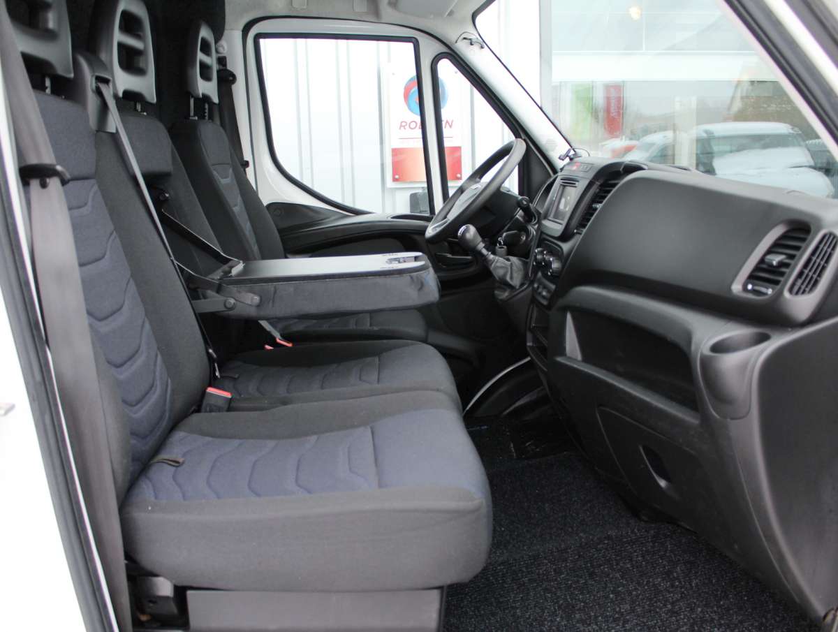 Iveco Daily 35S12D 2.3 345 Dub. Cabine Open Laadbak Kraan