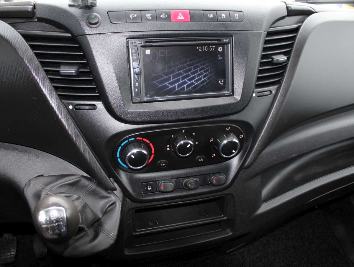 Iveco Daily 35S12D 2.3 345 Dub. Cabine Open Laadbak Kraan