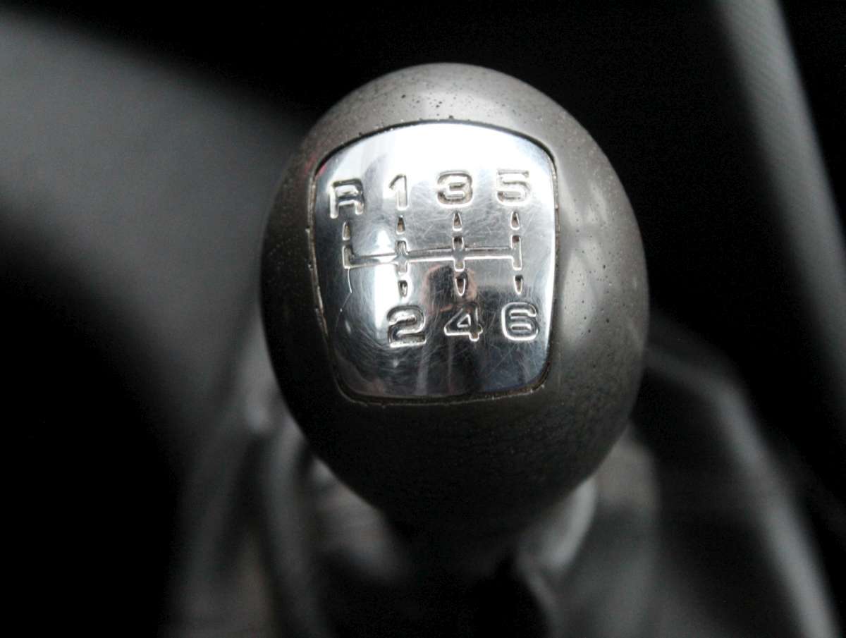 Iveco Daily 35S12D 2.3 345 Dub. Cabine Open Laadbak Kraan Airco/Cam/Cruise