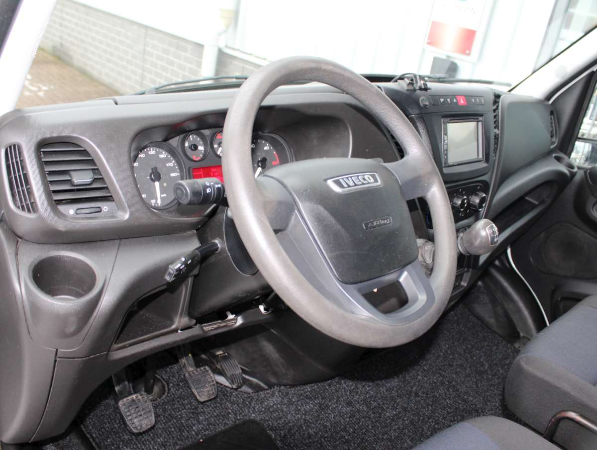 Iveco Daily 35S12D 2.3 345 Dub. Cabine Open Laadbak Kraan Airco/Cam/Cruise