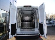 Iveco Daily 35S18HA8 V 3.0 352 H2 L Airco/Cruise/Cam/Nav Nieuw