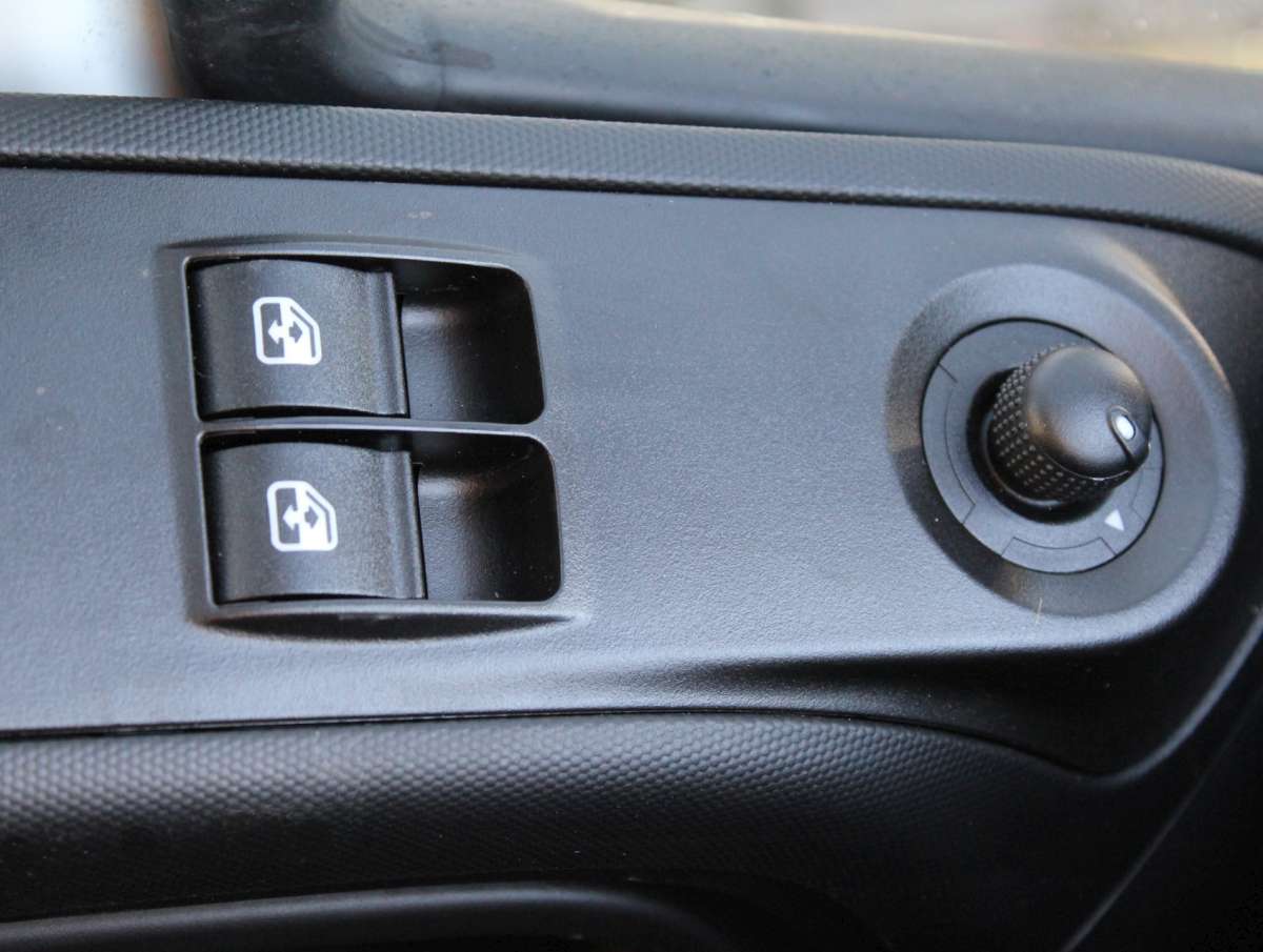 Iveco Daily 35S18HA8 V 3.0 352 H2 L Airco/Cruise/Cam/Nav Nieuw