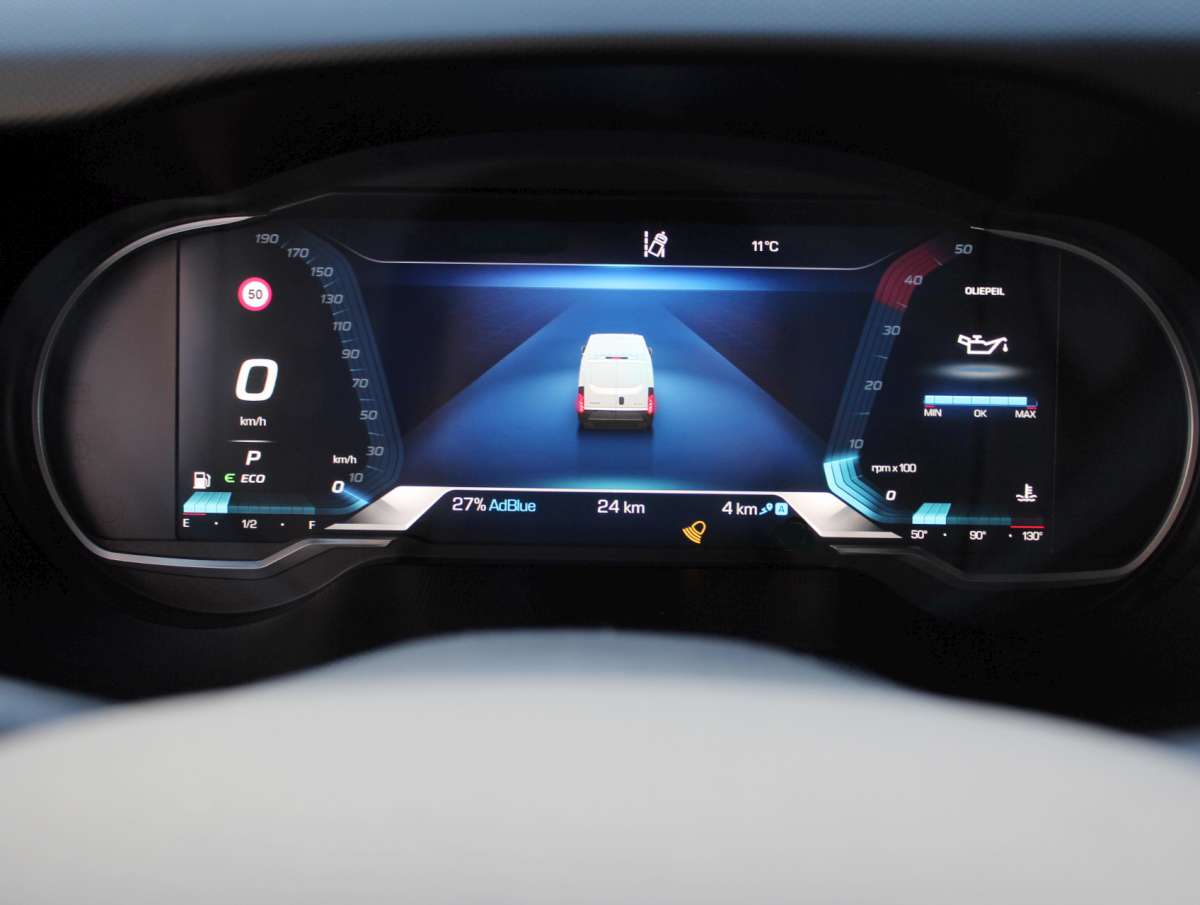 Iveco Daily 35S18HA8 V 3.0 352 H2 L Airco/Cruise/Cam/Nav Nieuw