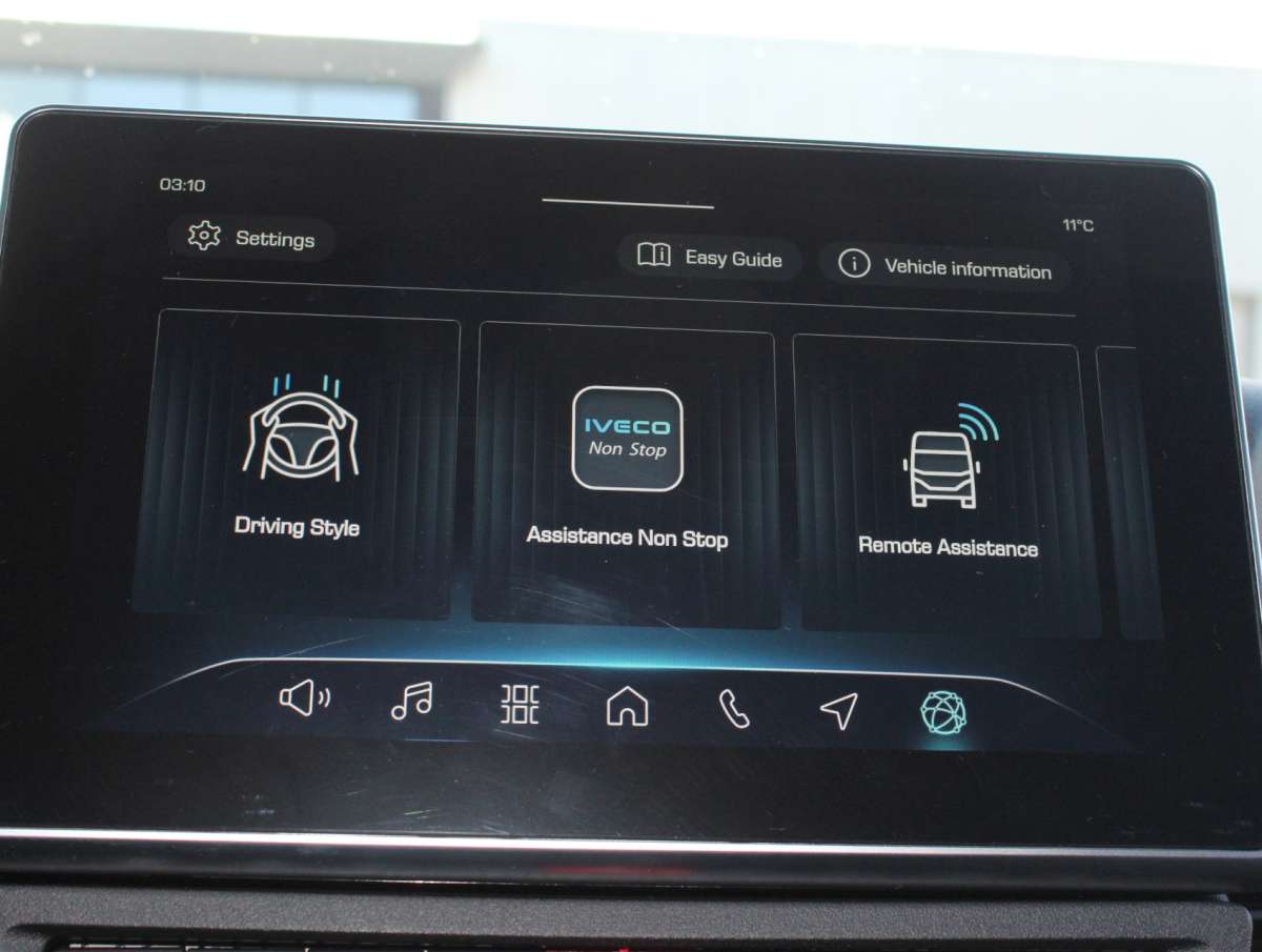 Iveco Daily 35S18HA8 V 3.0 352 H2 L Airco/Cruise/Cam/Nav Nieuw