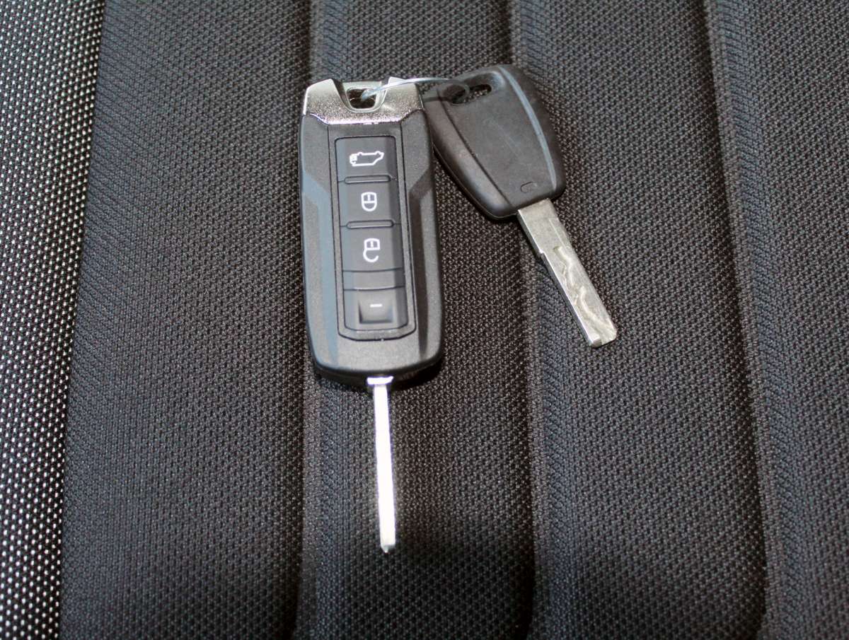 Iveco Daily 35S18HA8 V 3.0 352 H2 L Airco/Cruise/Cam/Nav Nieuw