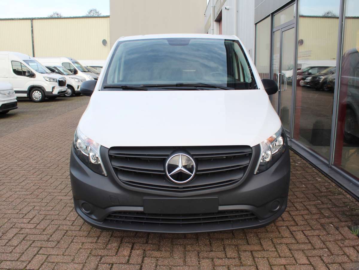 Mercedes-Benz eVito 112 L2 60 kWh Aut. Elektrisch z.g.a.n.