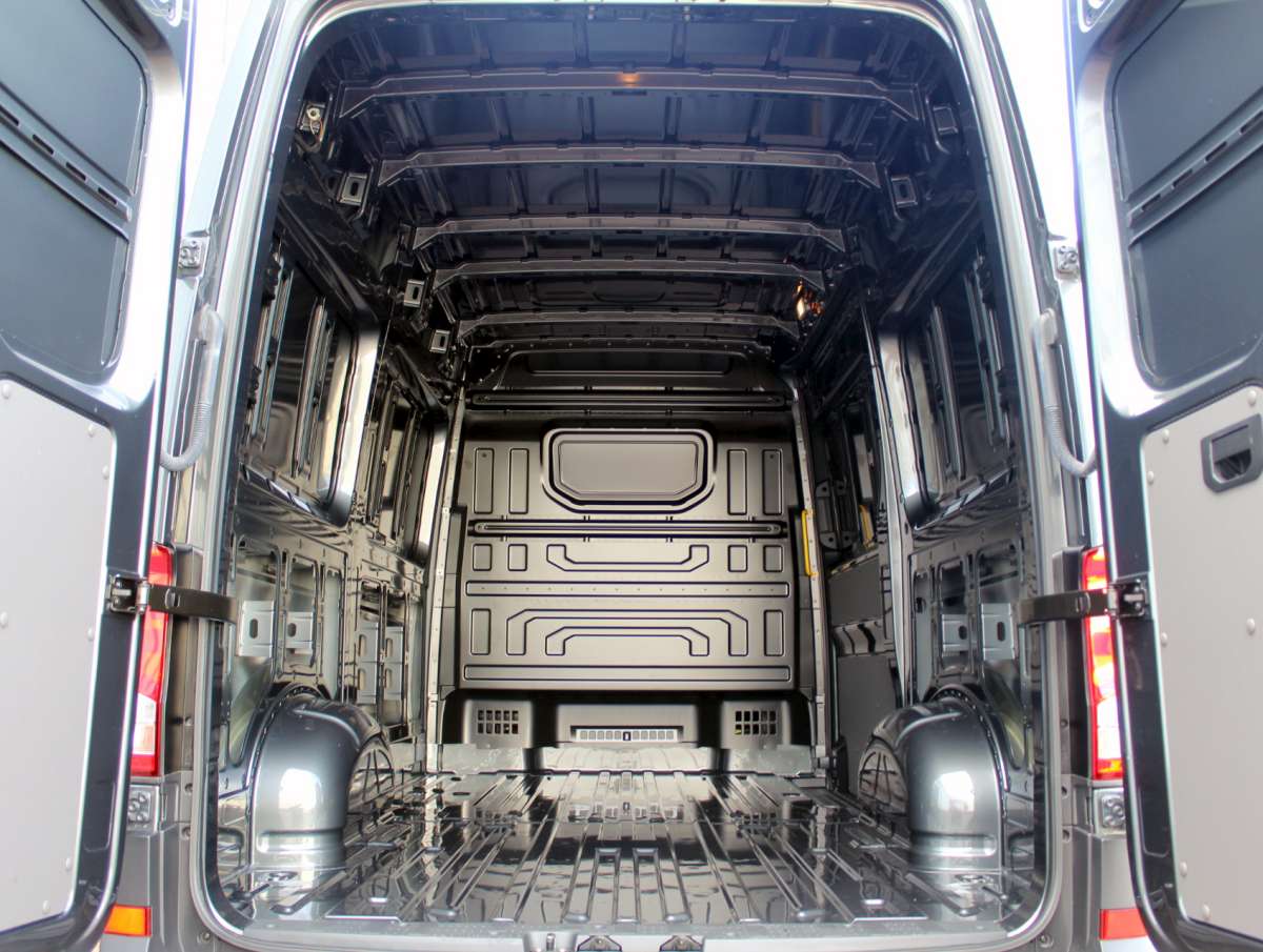 Volkswagen Crafter 35 2.0 TDI Aut. Airco/Cruise/Cam L3H3 Nieuw