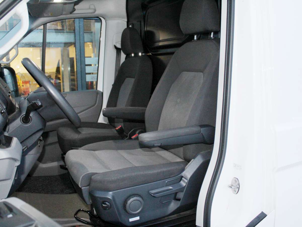 Volkswagen Crafter 35 2.0 TDI L3H2 Airco/Cruise/Cam/Nav