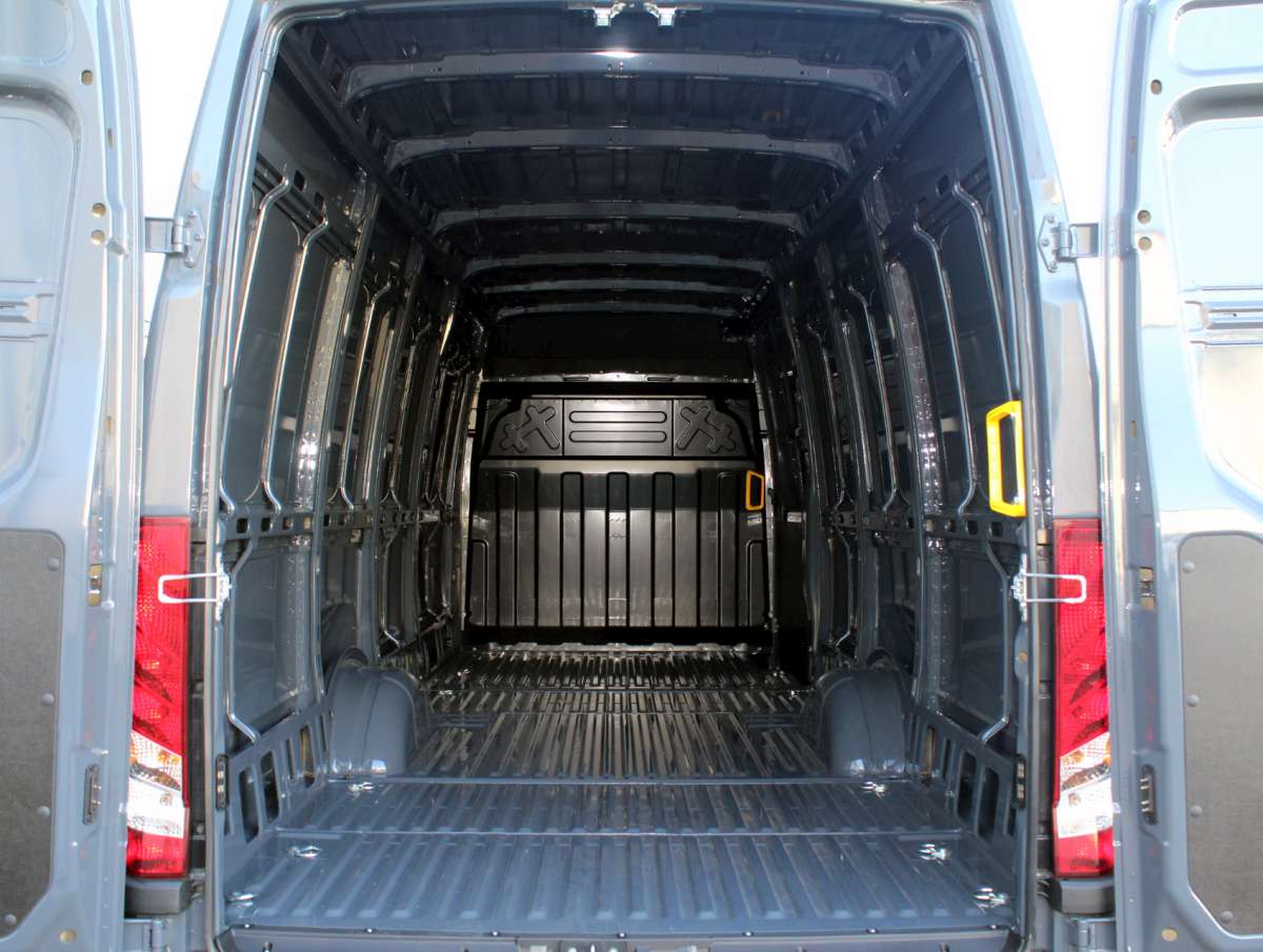 Iveco Daily 35S18 HA8 3.0 410 L4H2 Airco/Cruise/Cam Nieuw