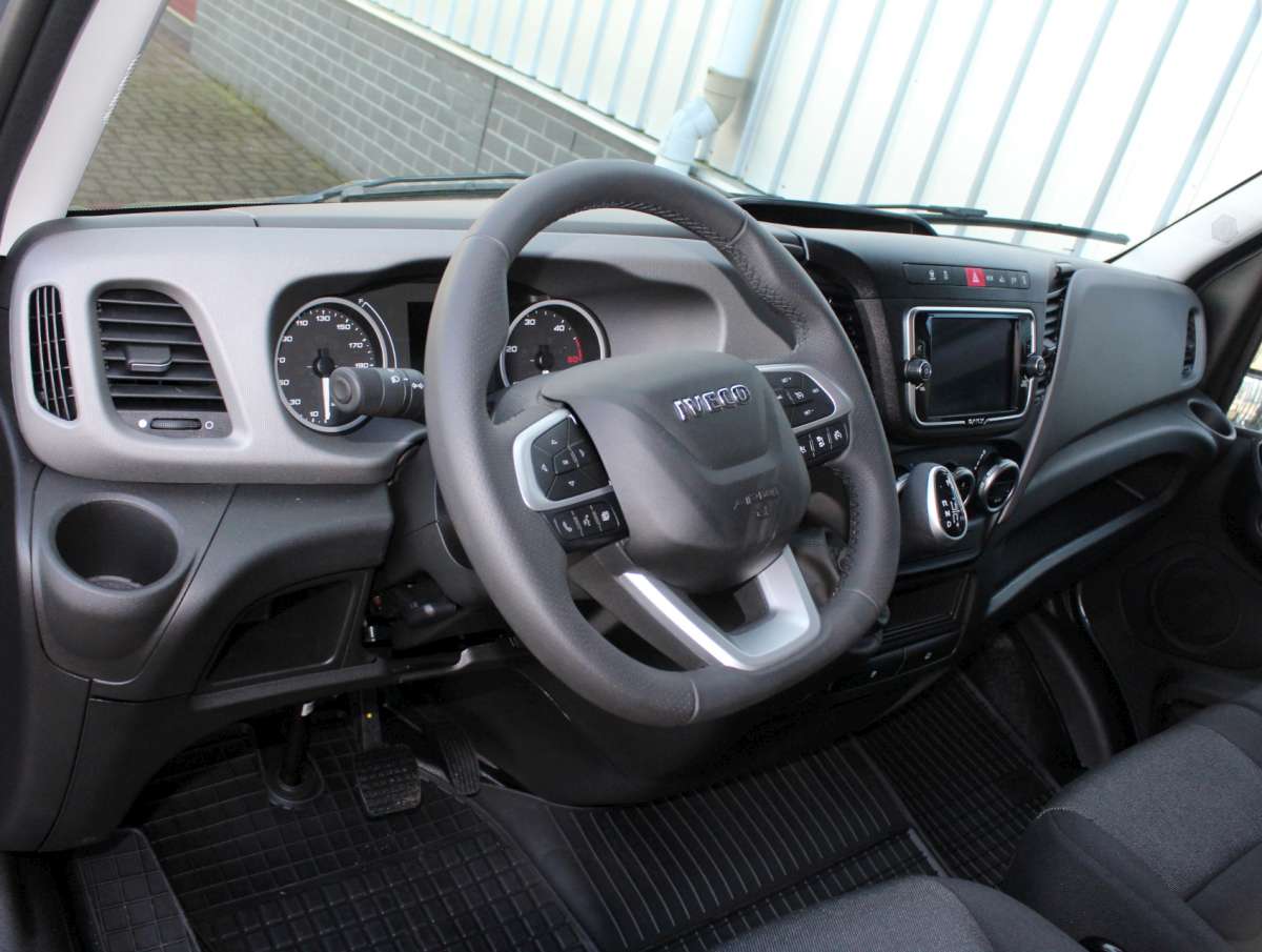 Iveco Daily 35S18 HA8 3.0 410 L4H2 Airco/Cruise/Cam Nieuw