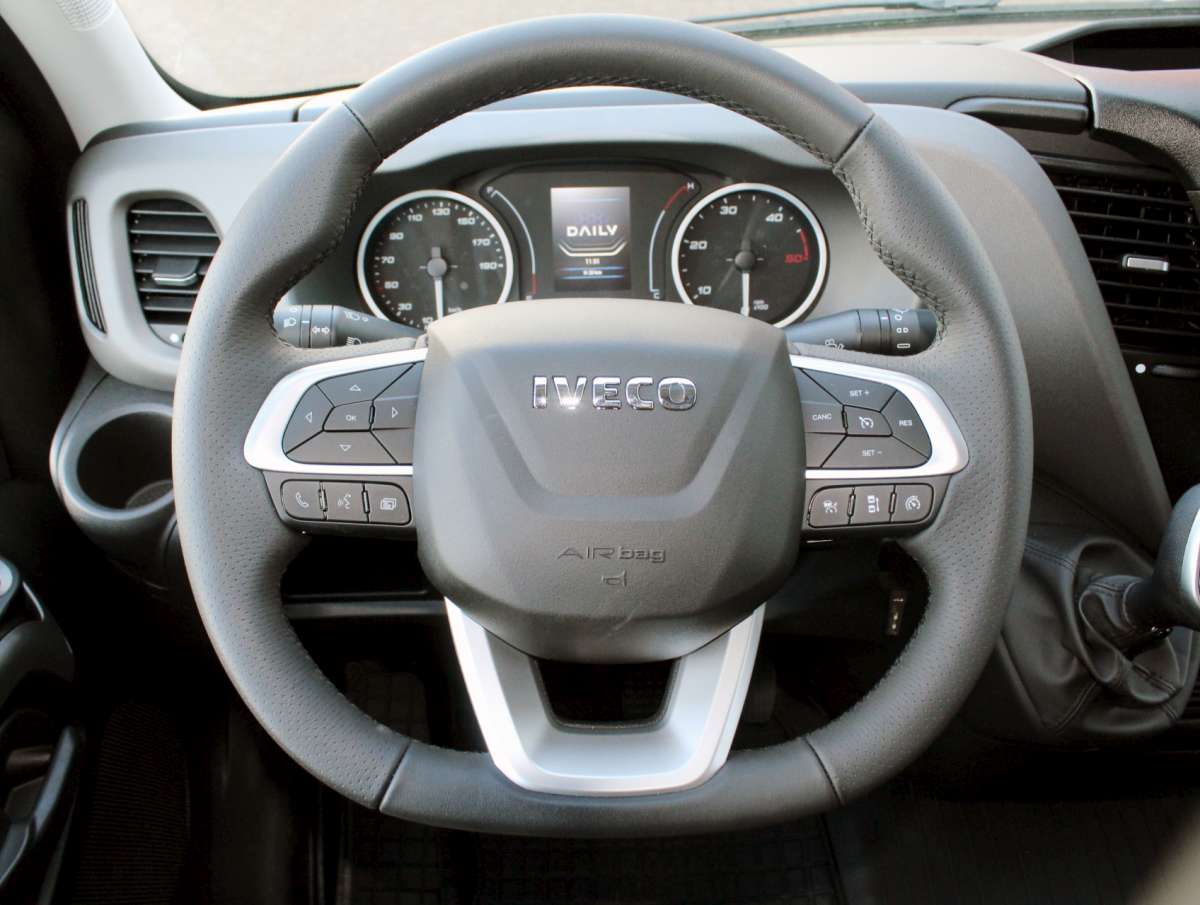Iveco Daily 35S18 HA8 3.0 410 L4H2 Airco/Cruise/Cam Nieuw