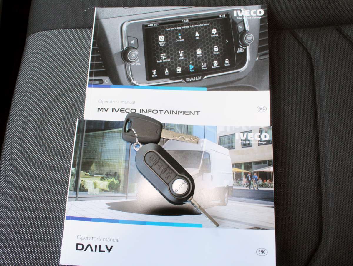 Iveco Daily 35S18 HA8 3.0 410 L4H2 Airco/Cruise/Cam Nieuw
