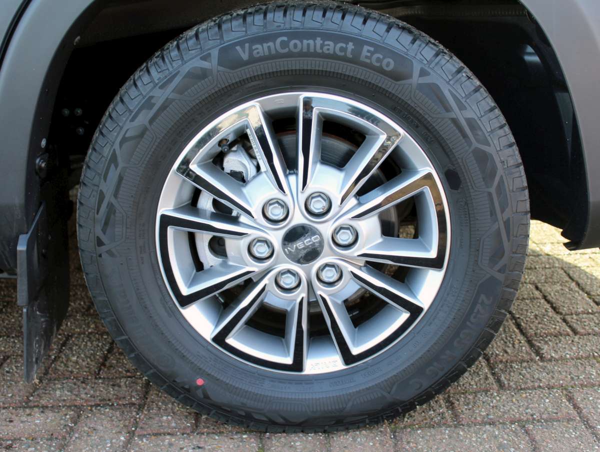 Iveco Daily 35S18 HA8 3.0 410 L4H2 Airco/Cruise/Cam Nieuw