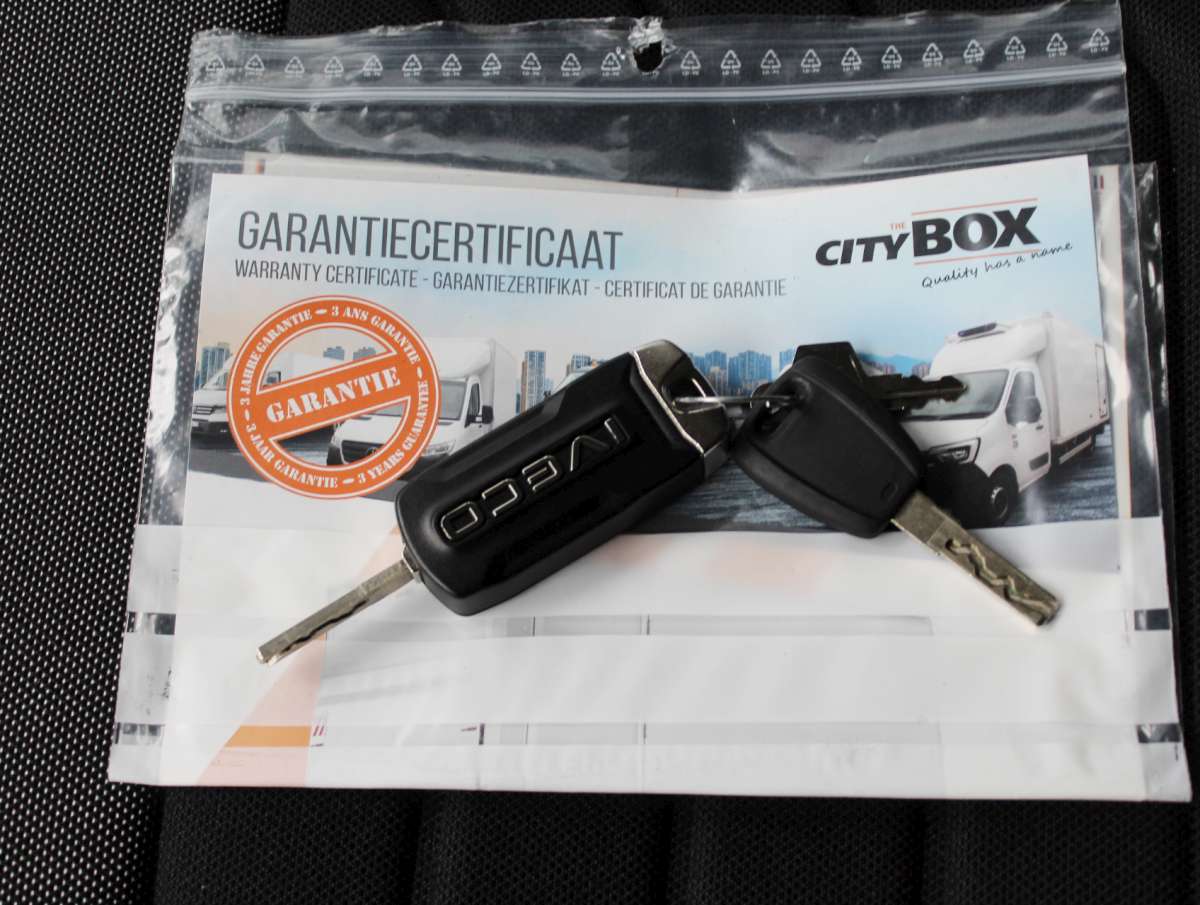 Iveco Daily 42C18 HA8 Bakwagen Aut. Dubbellucht Laadklep Cam/Cruise/Airco