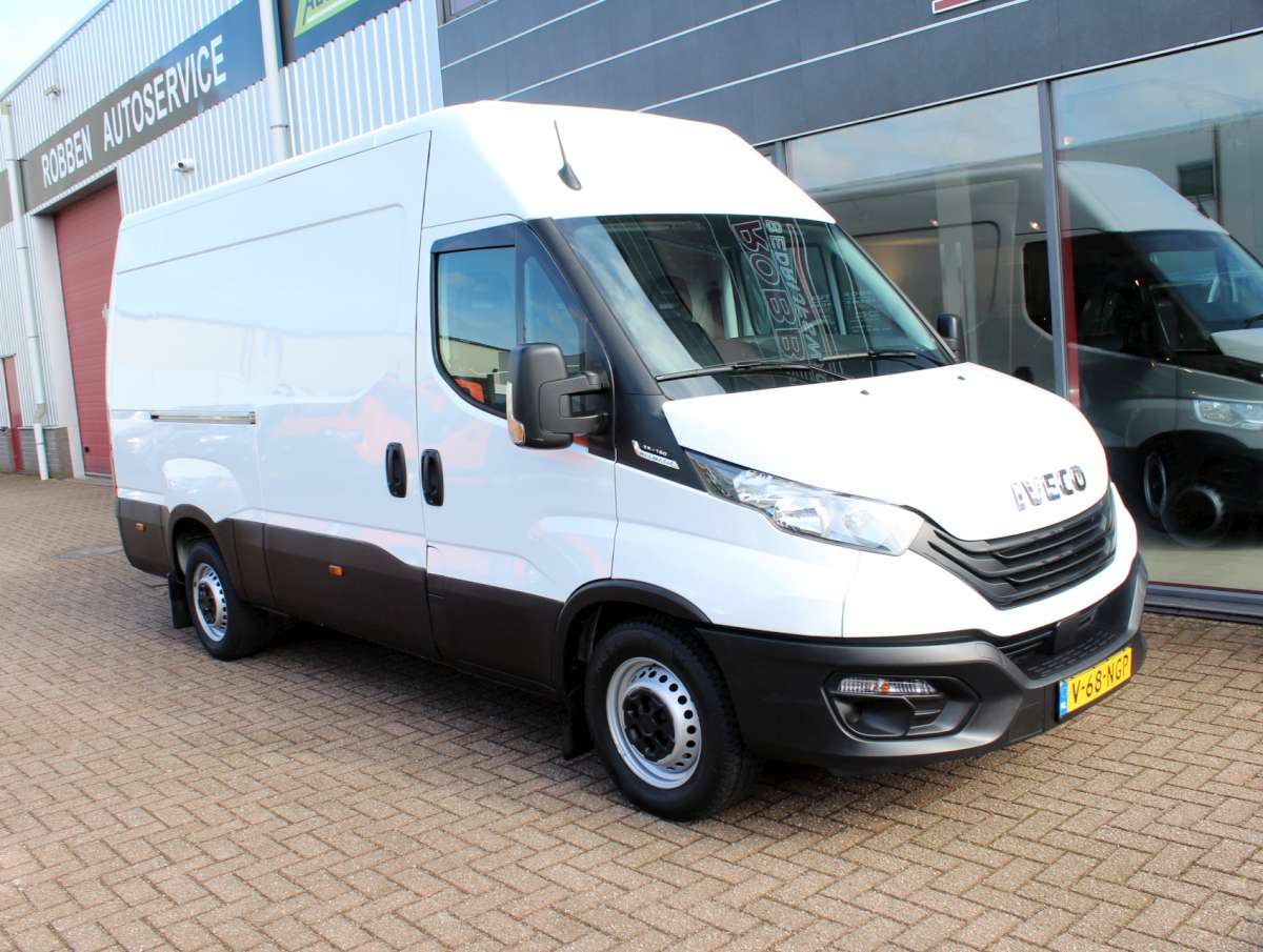 Iveco Daily 35S16V HA8 2.3 352L H2 Aut. Airco/Trekhaak/PDC