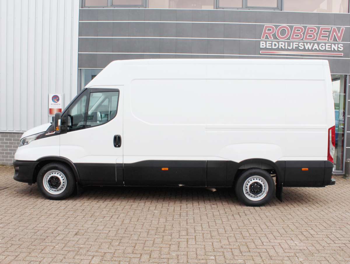 Iveco Daily 35S16V HA8 2.3 352L H2 Aut. Airco/Trekhaak/PDC
