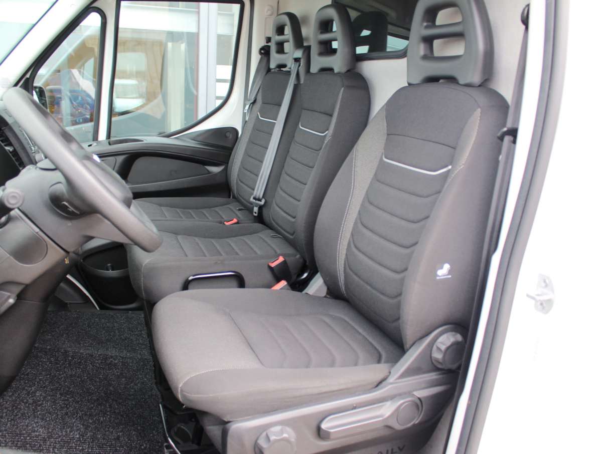 Iveco Daily 35S16V HA8 2.3 352L H2 Aut. Airco/Trekhaak/PDC