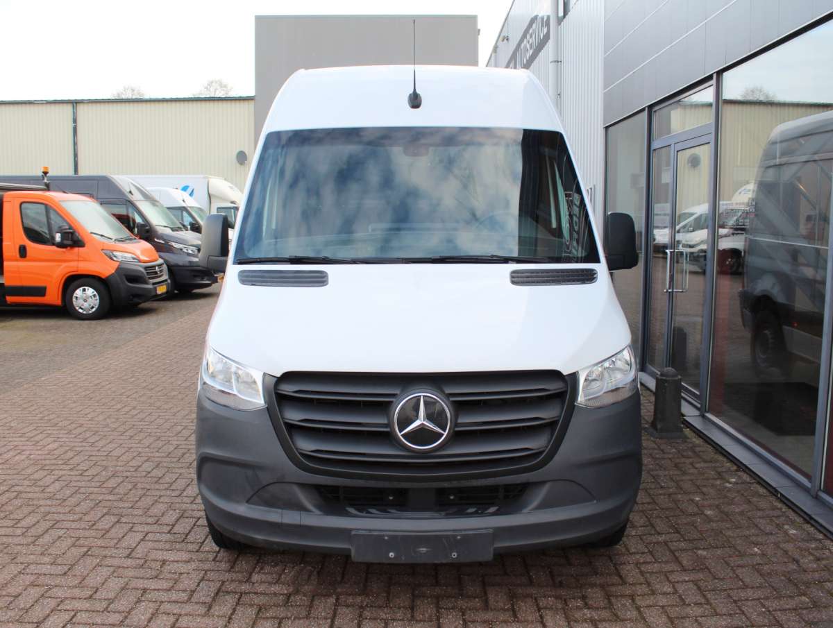 Mercedes-Benz eSprinter L2H2 47 kWh Elektrisch Aut. Airco/Cam