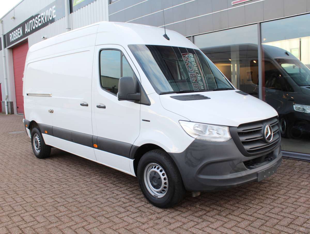 Mercedes-Benz eSprinter L2H2 47 kWh Elektrisch Aut. Airco/Cam