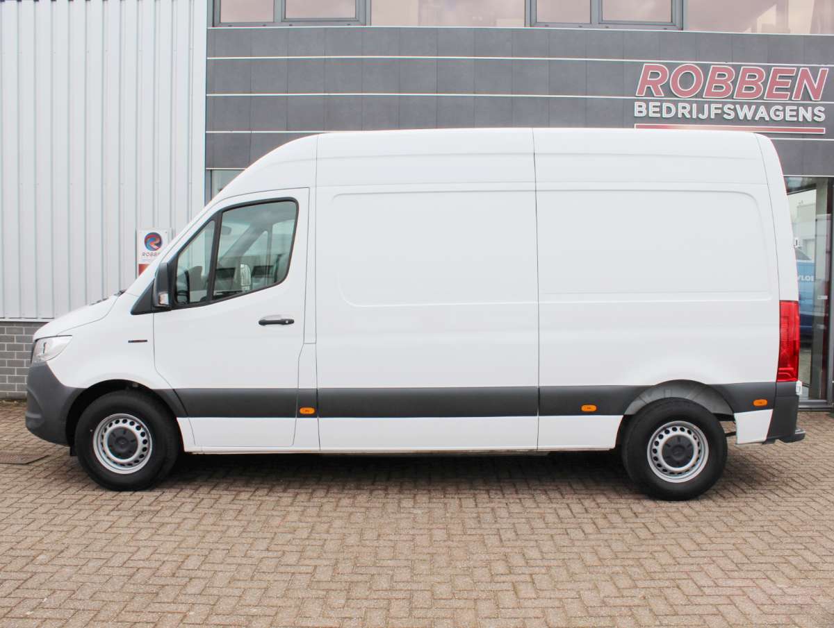 Mercedes-Benz eSprinter L2H2 47 kWh Elektrisch Aut. Airco/Cam