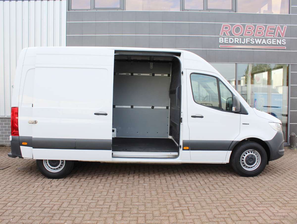 Mercedes-Benz eSprinter L2H2 47 kWh Elektrisch Aut. Airco/Cam