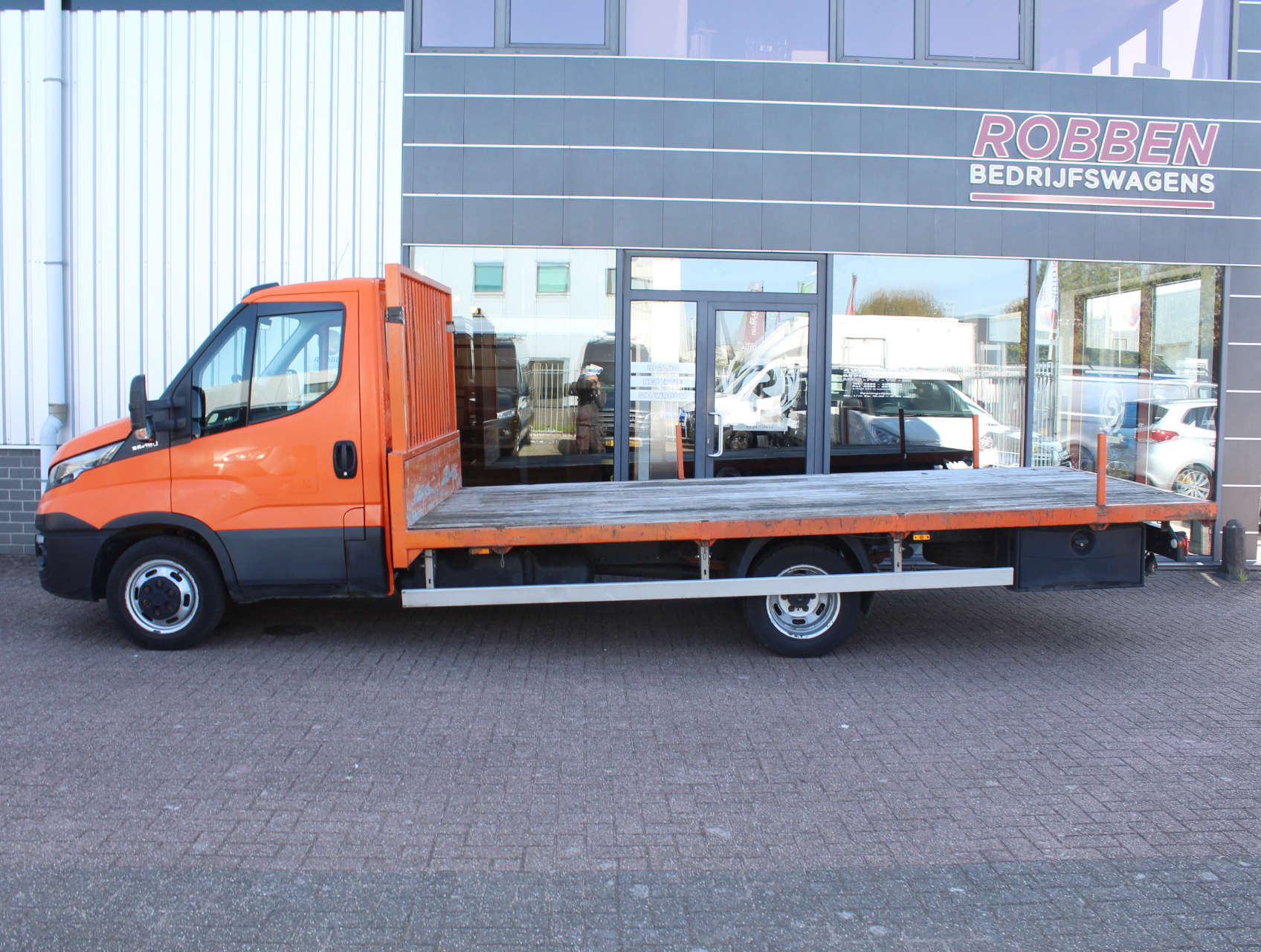 Iveco Daily 35C18 3.0 375 Open Laadbak Dubbellucht Trekhaak