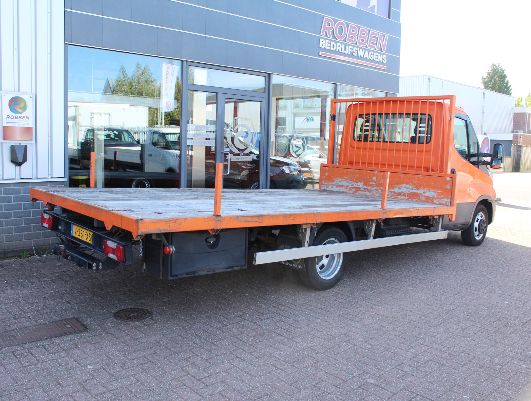 Iveco Daily 35C18 3.0 375 Open Laadbak Dubbellucht Trekhaak