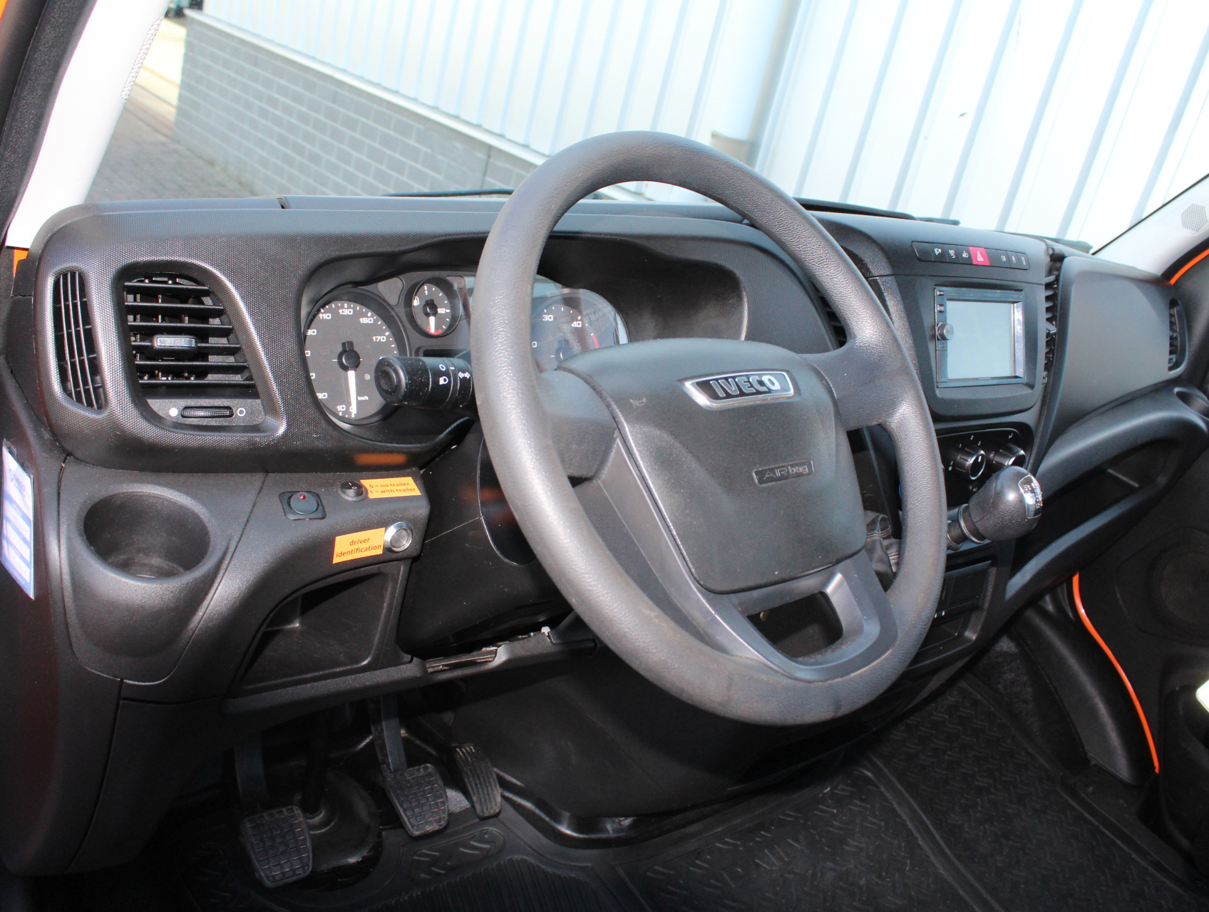 Iveco Daily 35C18 3.0 375 Open Laadbak Dubbellucht Trekhaak