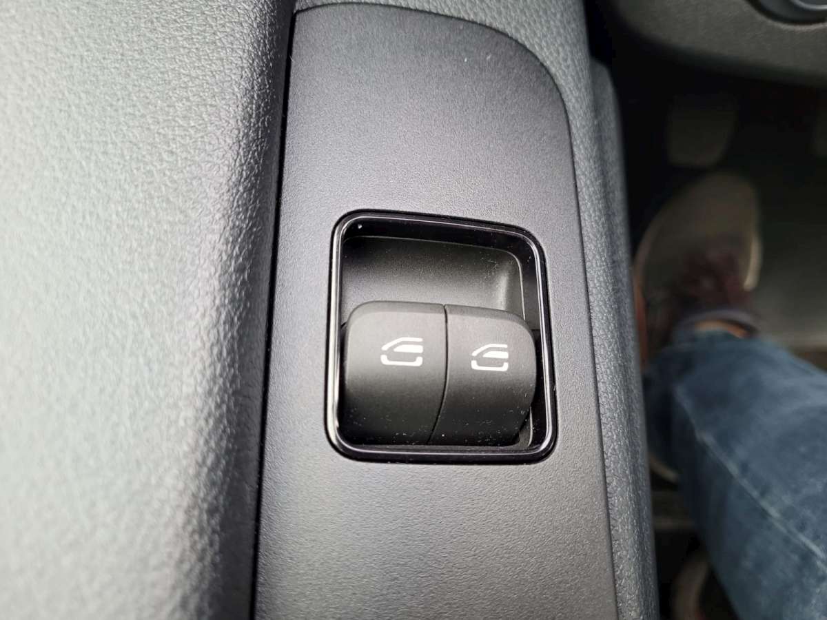 Mercedes-Benz Sprinter 415 1.9 CDI Bakwagen Laadklep Dubbellucht Airco
