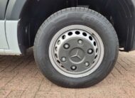 Mercedes-Benz Sprinter 415 1.9 CDI Bakwagen Laadklep Dubbellucht Airco