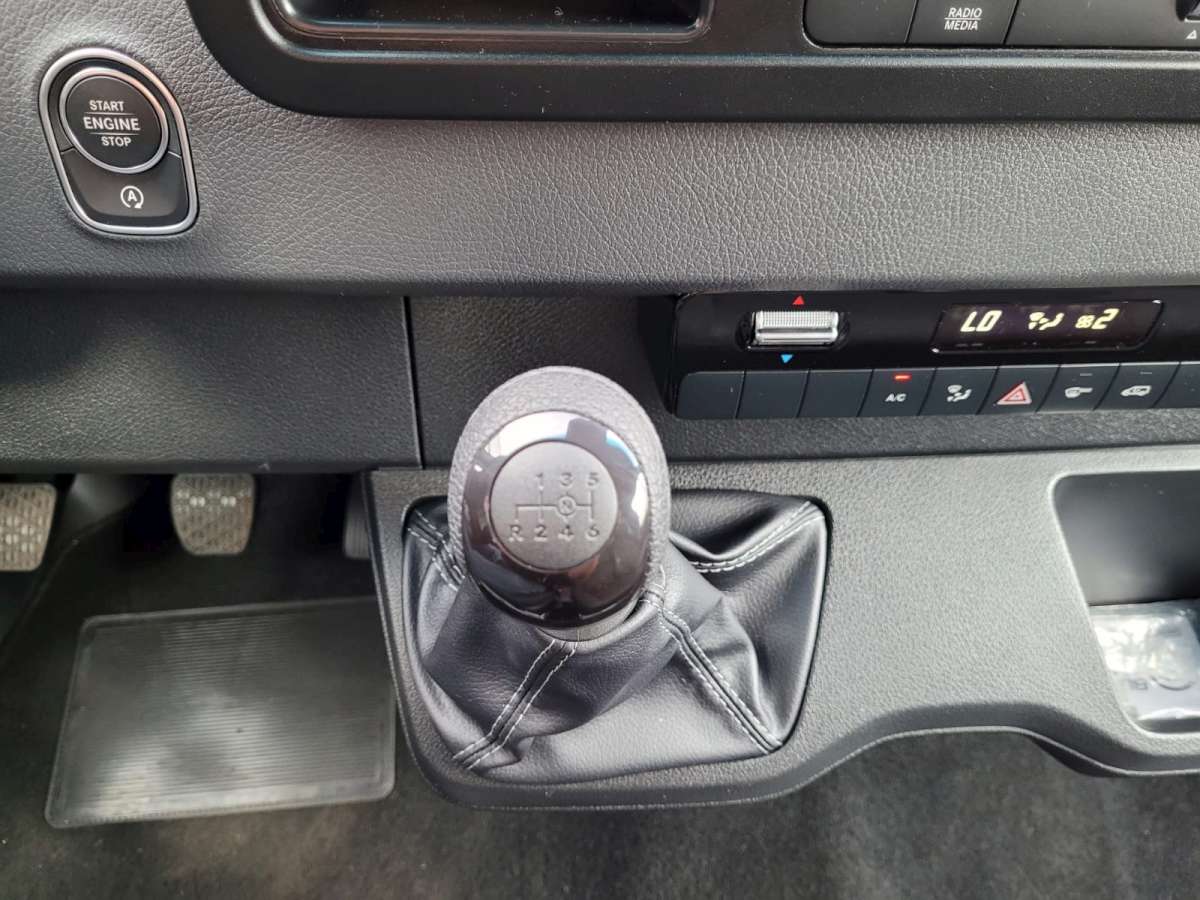 Mercedes-Benz Sprinter 415 1.9 CDI Bakwagen Laadklep Dubbellucht Airco