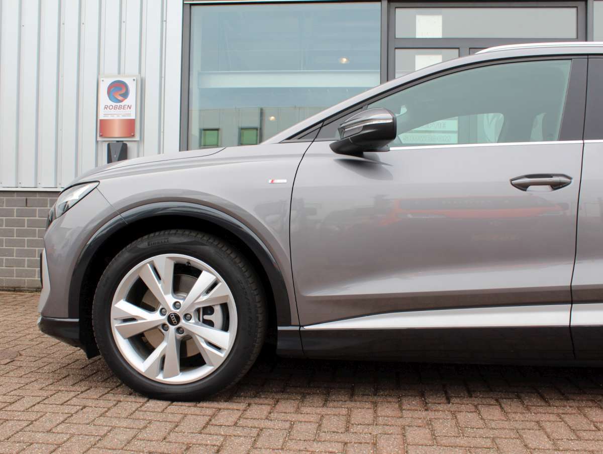 Audi Q4 e-tron 45 Quattro S-Line Elektrisch Airco/Cam/Navi