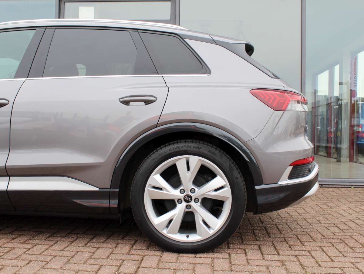 Audi Q4 e-tron 45 Quattro S-Line Elektrisch Airco/Cam/Navi