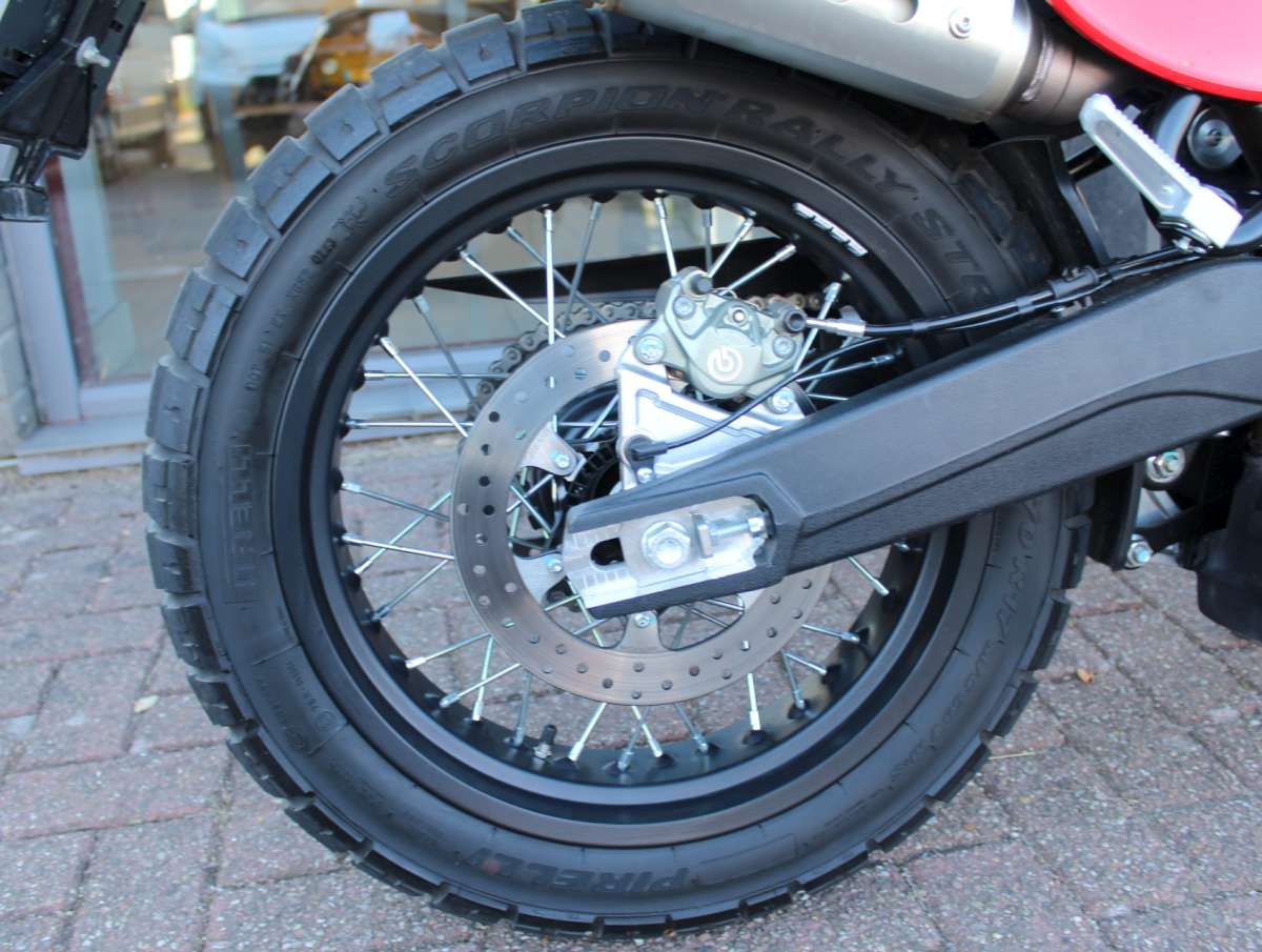 Fantic Caballero 700 Motorfiets