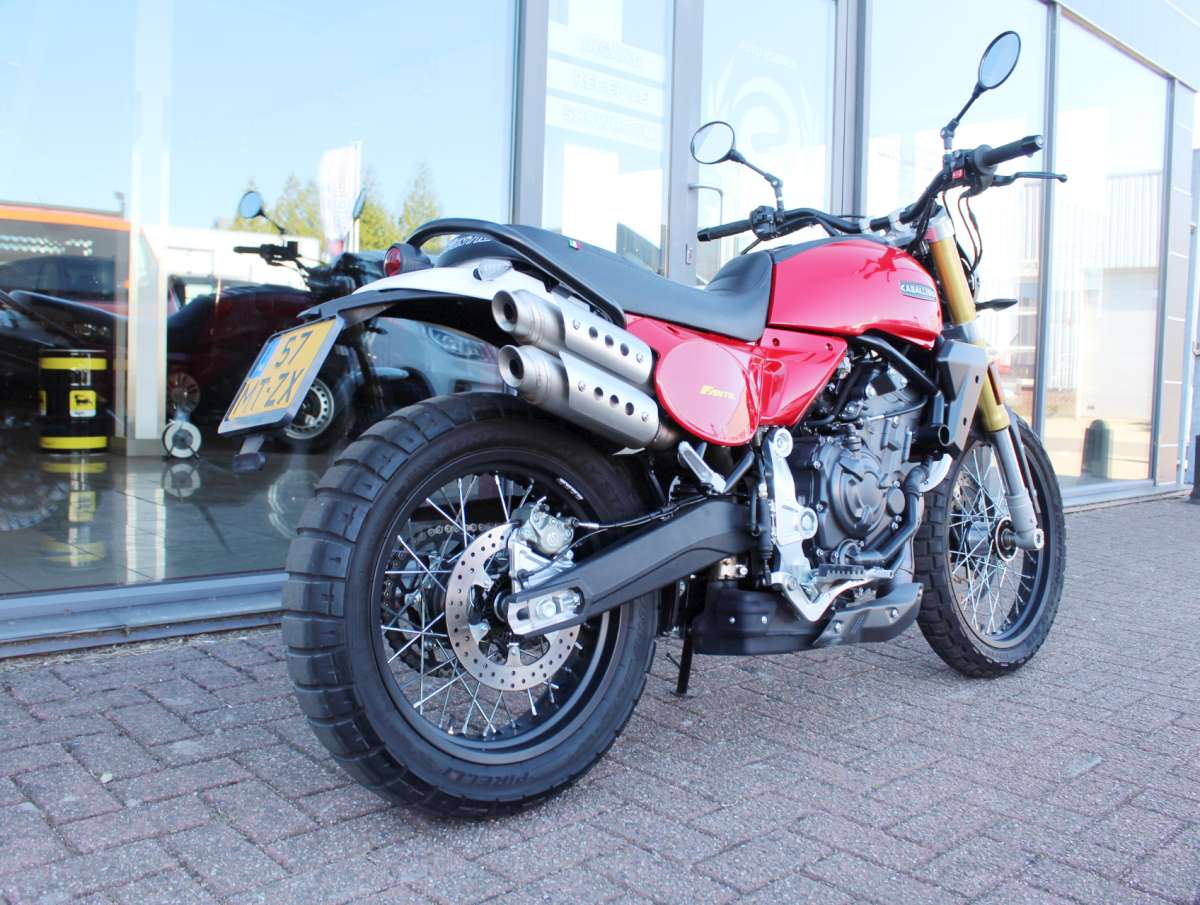 Fantic Caballero 700 Motorfiets
