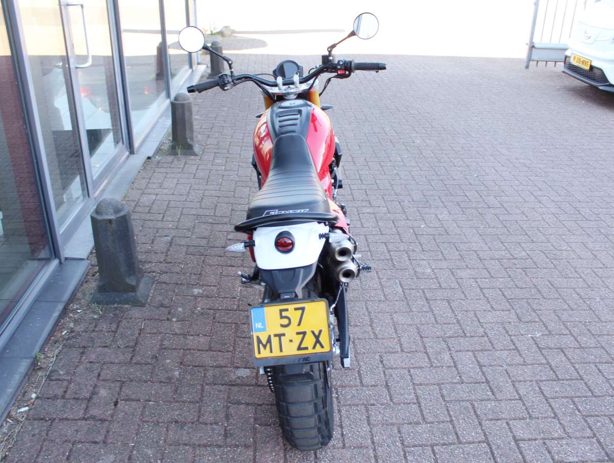 Fantic Caballero 700 Motorfiets