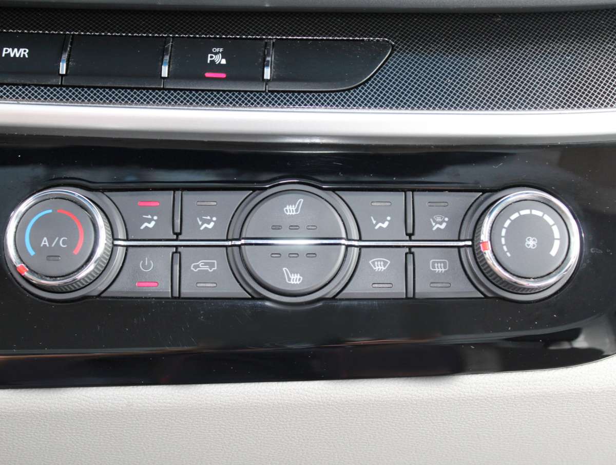 Maxus eDeliver 9 L3 65 kWh Elektrische Bakwagen Laadklep Airco/Cruise/Carplay
